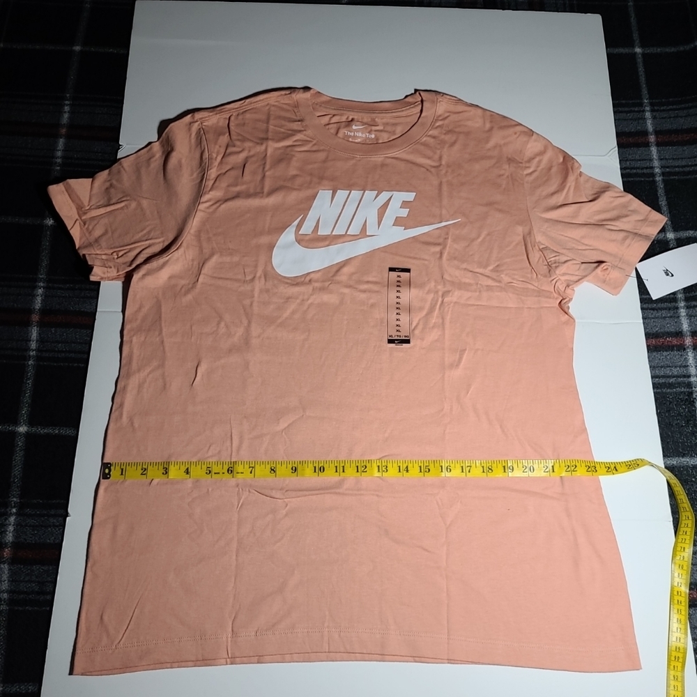 The Nike tee xl - Picture 4 of 7